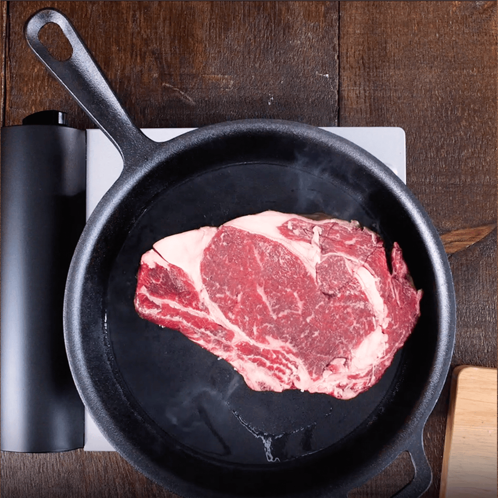 Browne Canada Foodservice Smallwares Each Browne 573732 THERMALLOY Cast Iron Skillet 12 Inch 30.5 Centimeter Preseasoned | Denson CFE