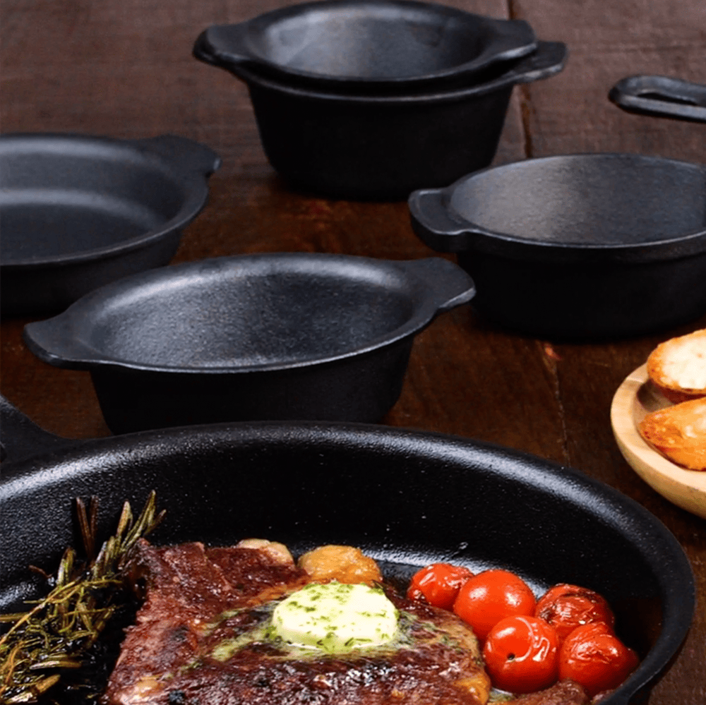 Browne Canada Foodservice Smallwares Each Browne 573761 THERMALLOY Cast Iron Modern Mini Oval 12.5 Ounce 370 Milliliter | Denson CFE