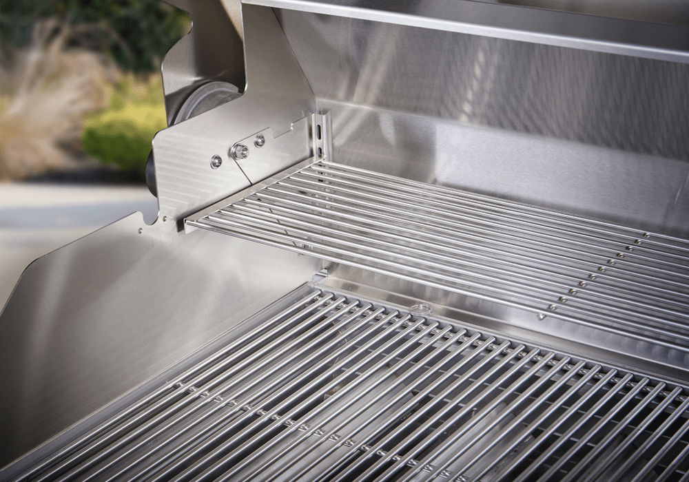 Crown Verity Canada Outdoor Cooking Equipment Each Crown Verity CV-MCB-72RDP 72″ Natural Gas Mobile Outdoor Grill with 2 Roll Domes | Denson CFE