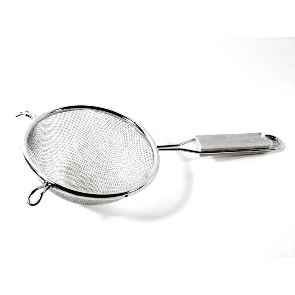 Magnum Smallwares EA Magnum MAG3194 Strainer Medium 5 1/2 Round | Denson CFE