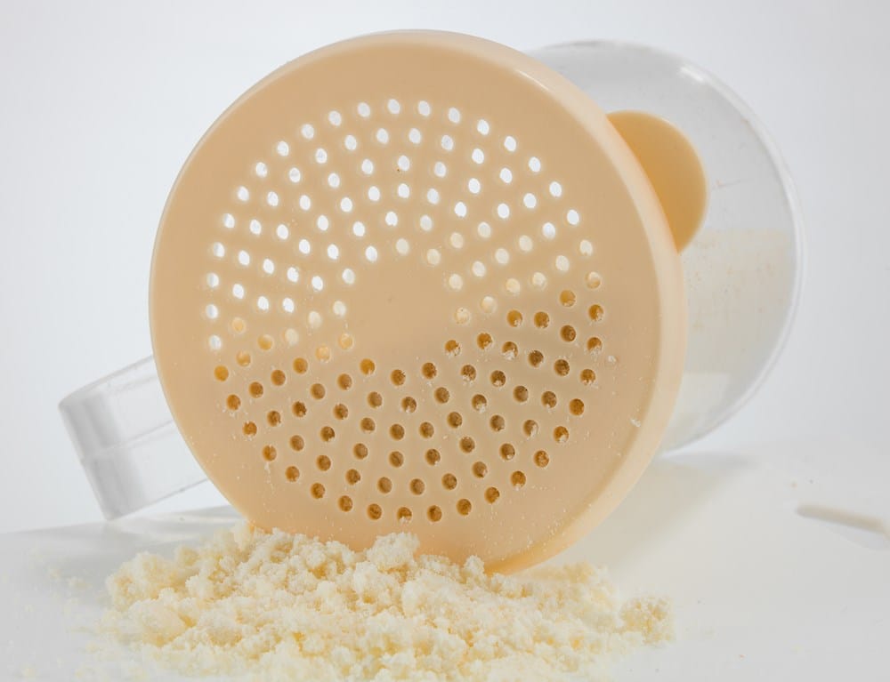 Winco Bakeware Pack / Beige Winco PDG-BL Beige Plastic Dredge Lid for PDG-10 and PDG-10AC | Denson CFE