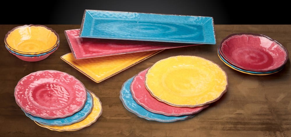 Winco Dinnerware Case / Melamine / Red Winco WDM001-501 Ardesia Luzia Red 9 Inch Diameter Melamine Hammered Plate Set of 24 | Denson CFE